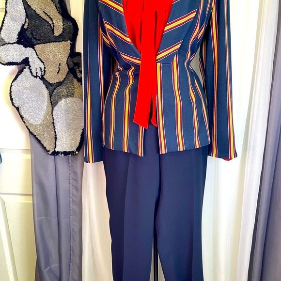 J. Crew Navy Cropped Pants - Picture 9 of 9